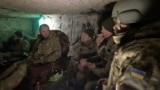 Бійці 118-ї ОМБР ЗСУ у бліндажі, с. Роботине, Запорізька область